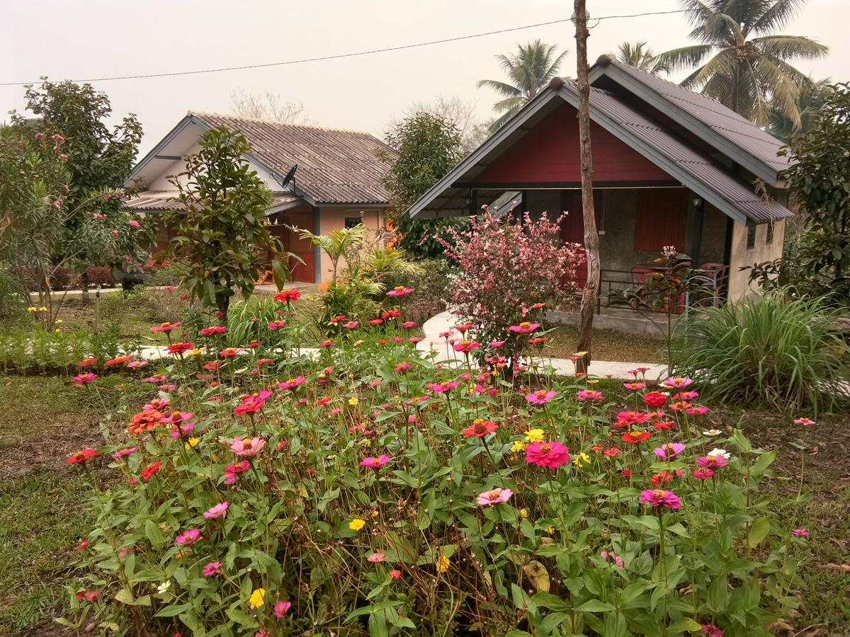 Ban Suan Sukjai Mae Sariang Hotel Eksteriør billede